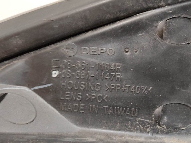 205817 Fiat Grande Punto 2005-2008 fehér csatlakozós jobb első fényszóró, utángyártott!!!