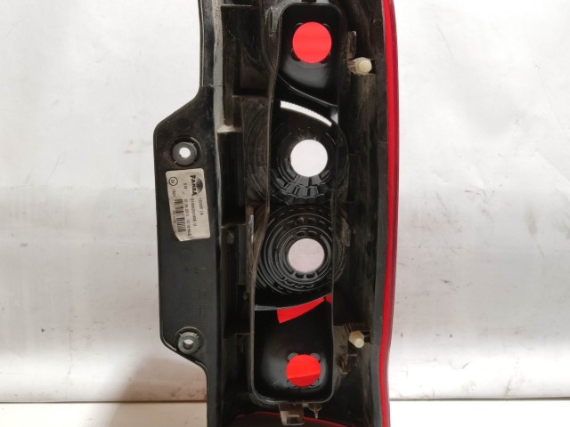 205824 Fiat Fiorino , Qubo, Citroen Nemo, Peugeot Bipper bal hátsó lámpa, izzófoglalat nélkül!!!