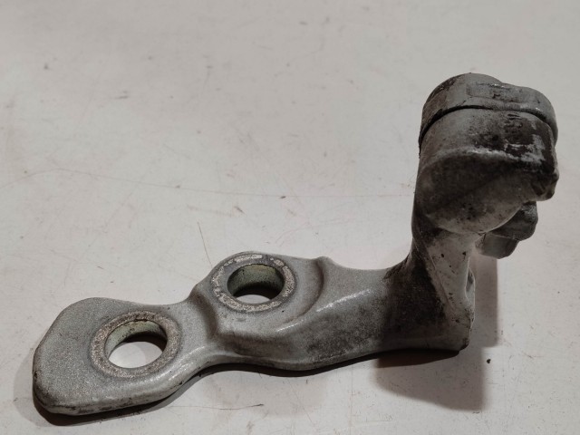 Ford Kuga I. 2008-2012 2008-2012 Ajtózsanér használt  bal első alsó
