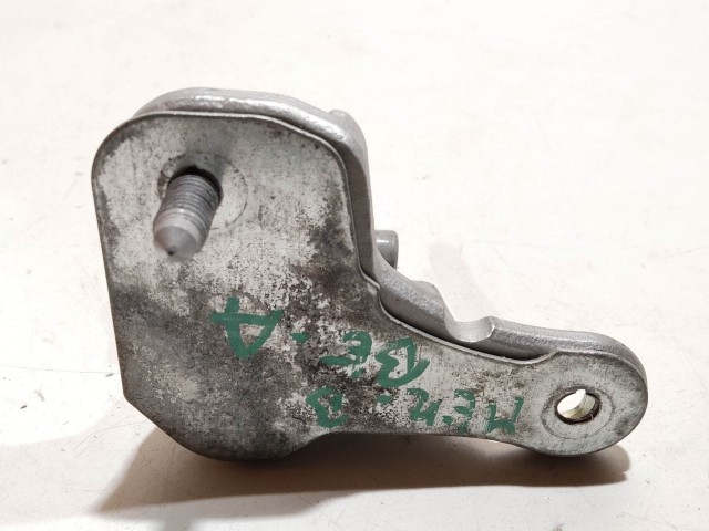 Mercedes Benz B-Class W245 2005-2011 Ajtózsanér használt  bal első alsó