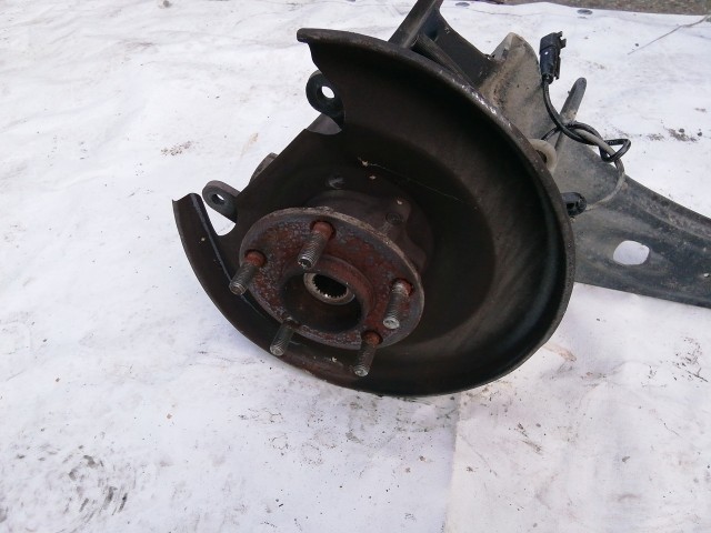 210723 Citroen C4 Aircross 2012-2017 jobb hátsó lengőkar, (csonkállvány,kerékagy)