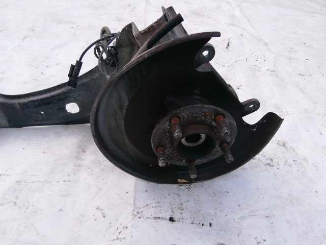 210722 Citroen C4 Aircross 2012-2017 bal hátsó lengőkar, (csonkállvány,kerékagy)