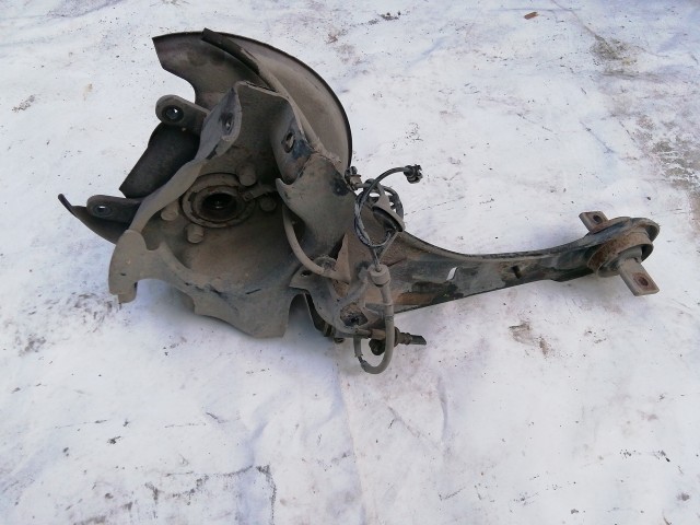 210722 Citroen C4 Aircross 2012-2017 bal hátsó lengőkar, (csonkállvány,kerékagy)