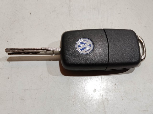 Volkswagen Tiguan 2007-2018 2007-2018 Kulcs használt  Fekete 