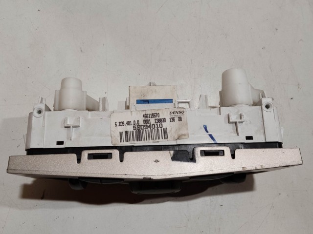 Opel Corsa D 2006-2014 2006-2014 Fűtés- és közép kapcsolók használt  manual