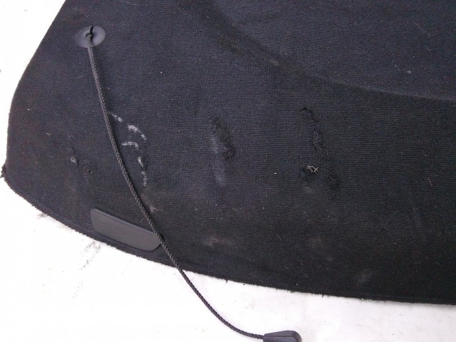 210711 Fiat Tipo 2015- 5 ajtós kalaptartó, a képen látható sérüléssel 735637845