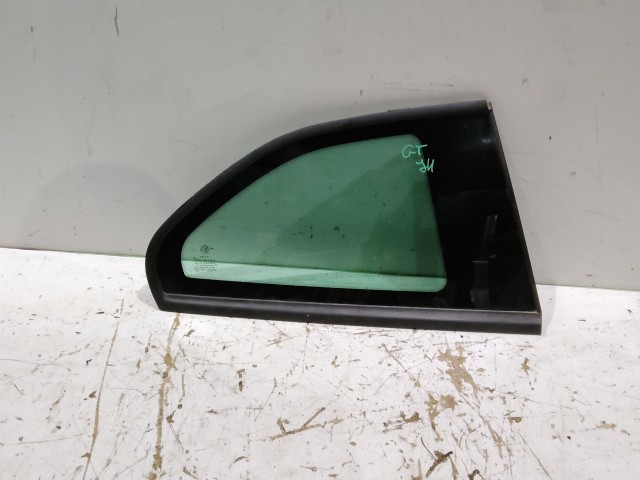 203954 Alfa Romeo Gt jobb hátsó karosszéria üveg, a képen látható gumi sérüléssel 60682409