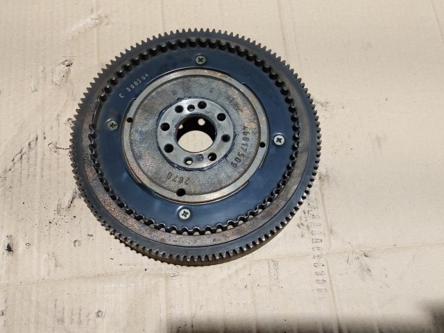 203964 Fiat Grande Punto 1,3 16v Diesel lendkerék 46817509