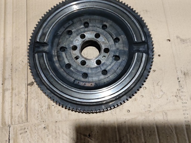 203970 Alfa Romeo 159 2005-2011 1,9 16 Diesel lendkerék 55192449