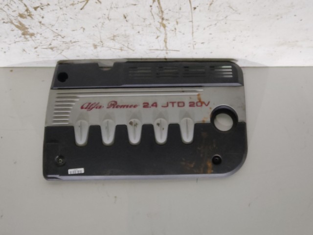 203930 Alfa Romeo 156 2,4 Jtd 20v, motor burkolat 156041599