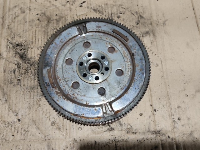 Fiat Bravo 2007-2014, Grande Punto 1,4 16v T-Jet lendkerék 55209664 , 198A4000