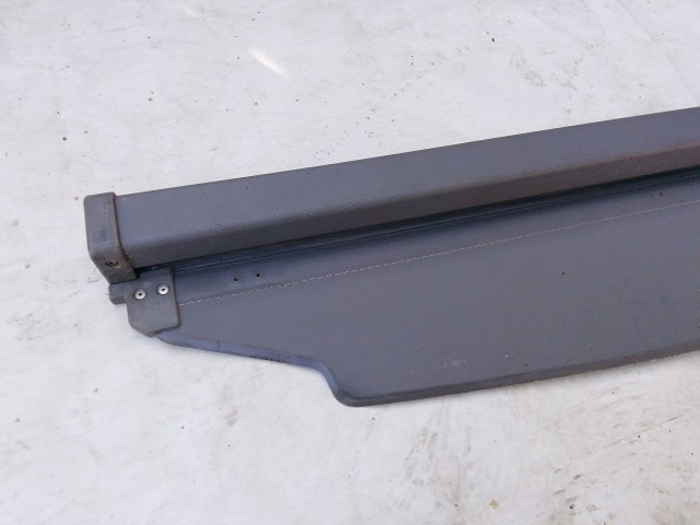 210749 Kia Carens II. (2006. - 2013. ) kalaptartó a képen látható egy ütköző gumibak nélkül