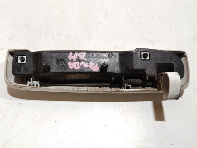 Fiat Panda II. 2003-2012 2003-2012 Kilincs használt bal hátsó külső, fehér