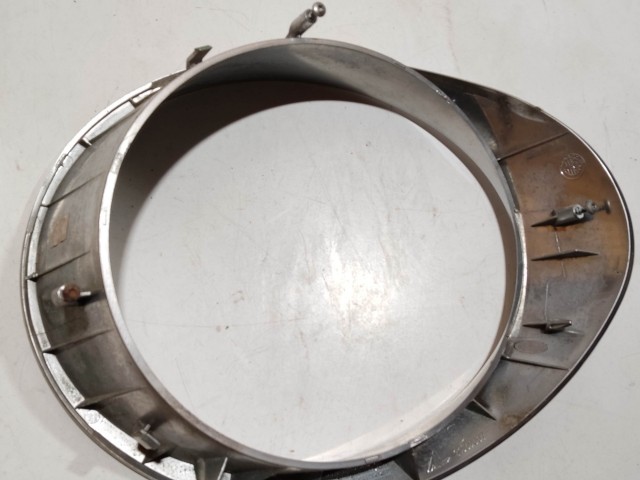 205938 Alfa Romeo MiTo 2008-2018 matt ezüst, bal hátsó lámpa keret a képen látható állapotban!!!