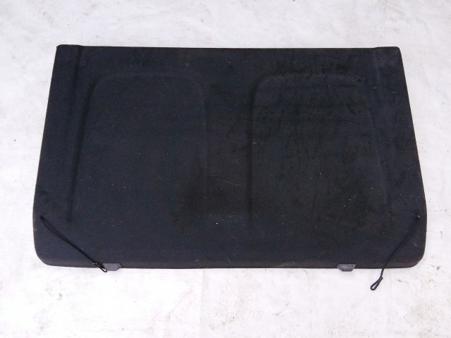 210746 Chevrolet Cruze 2008-2012 5 ajtós kalaptartó, a képen látható sérüléssel