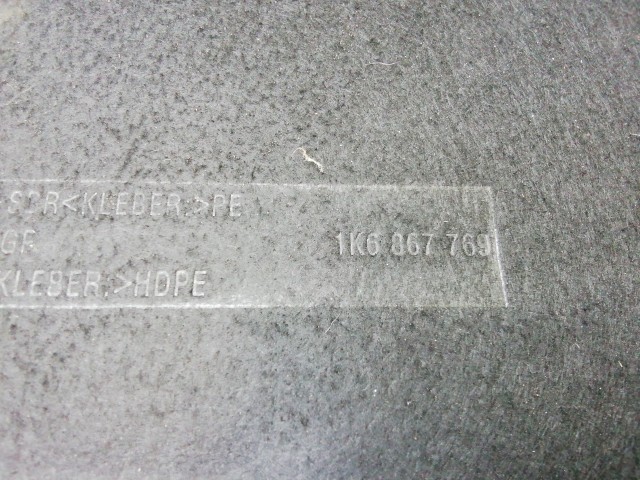 210738 Volkswagen Golf VI. 2008-2013 kalaptartó 1K6867769