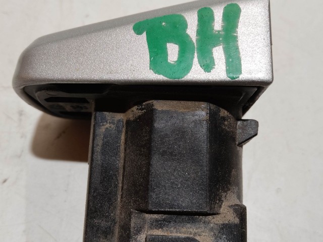 Chevrolet Cruze 2008-2012 2008-2012 Zárbetét kupak használt  bal hátsó