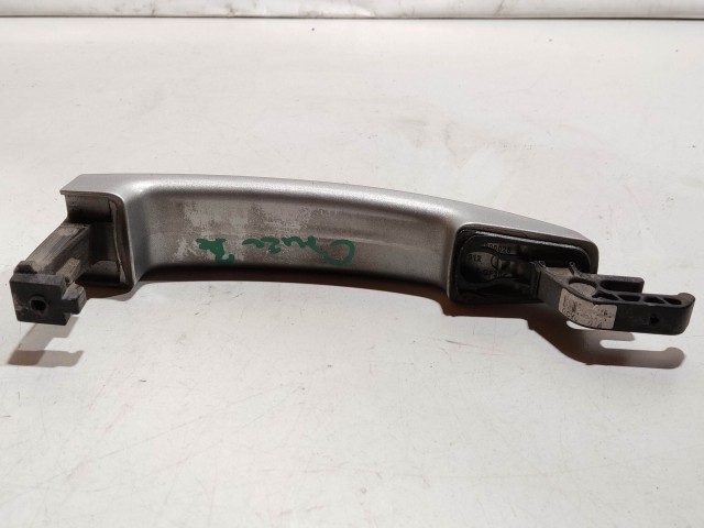 Chevrolet Cruze 2008-2012 2008-2012 Kilincs használt bal első külső, ezüst 