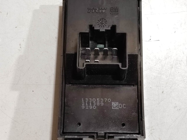 205996 Chevrolet Cruze 2008-2012 jobb első ablakemelő kapcsoló 13305370