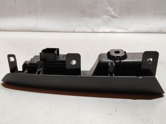 Chevrolet Cruze 2008-2012 bal hátsó ablakemelő kapcsoló  13305368