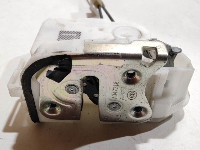 Citroen C4 Aircross 2012-2017 jobb első ajtó zárszerkezet