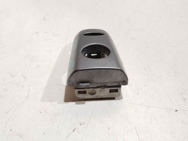 Citroen C4 Aircross 2012-2017 Zárbetét kupak használt bal első, ezüst 
