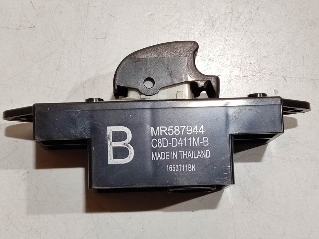 Citroen C4 Aircross 2012-2017 ablakemelő kapcsoló  használt  bal hátsó
