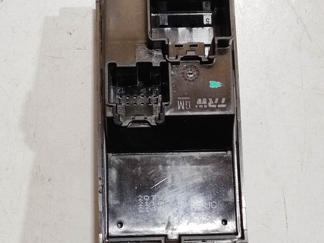 Chevrolet Cruze 2008-2012 jobb első ablakemelő kapcsoló 20792536