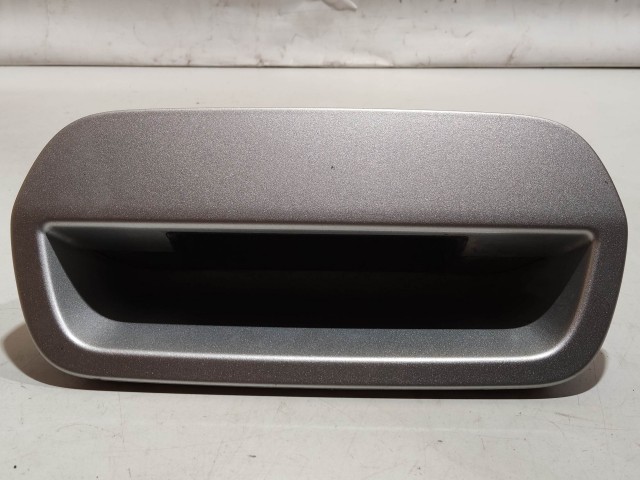 Chevrolet Cruze 2008-2012 2008-2012 Kilincs használt hátsó csomagtér ajtó külső, ezüst 