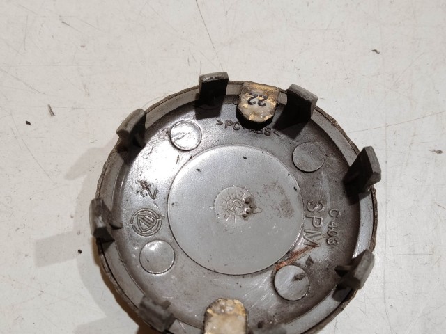 206391 Alfa Romeo 145,146, 147,156,166,Gt alufelni közép kupak a képen látható állapotban