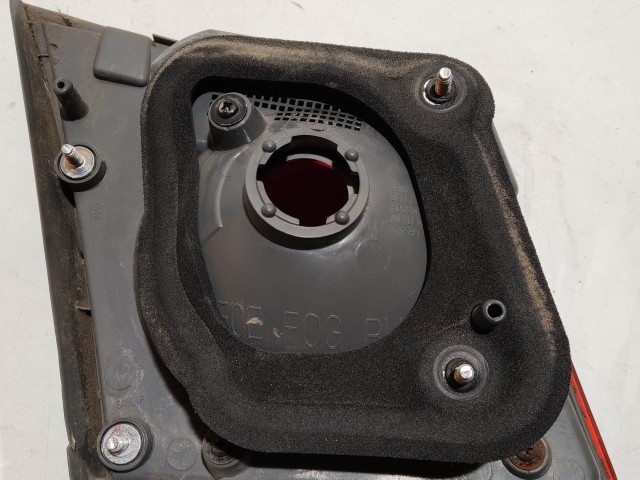 206398 Chevrolet Cruze szedán 2008-2012 jobb hátsó belső lámpa, a képen látható sérüléssel