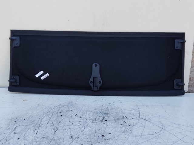 206704 Audi Q3 2011-2018 kalaptartó nagyobb rész, a képen látható sérüléssel