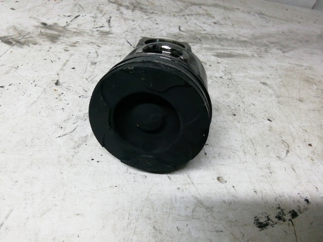 Peugeot 207 2006-2014 1,6 16v  Diesel dugattyú hajtókarral DV6TED4