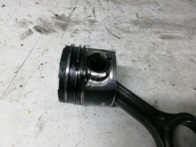 Peugeot 207 2006-2014 1,6 16v  Diesel dugattyú hajtókarral DV6TED4