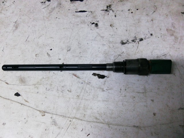 Peugeot 207 2006-2014 Motorolaj szint ellenörző használt 