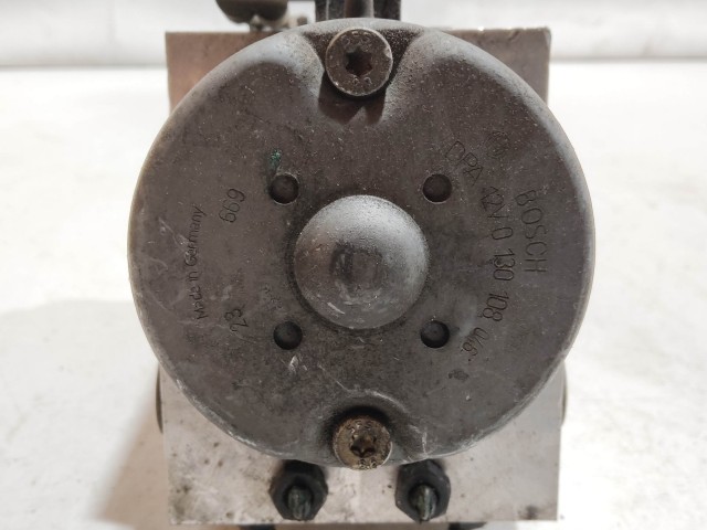 206647 Audi A4 (B5) 1995-2001 Abs 0265216411 , 8E0614111HL  a képen látható sérüléssel