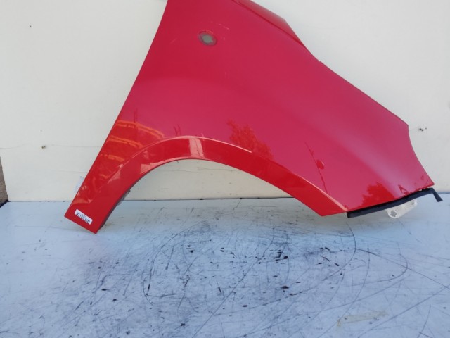 206719 Fiat 500 L 2012-2022 jobb első sárvédő 51976569