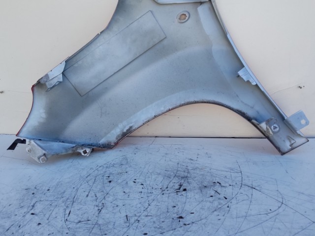 206719 Fiat 500 L 2012-2022 jobb első sárvédő 51976569