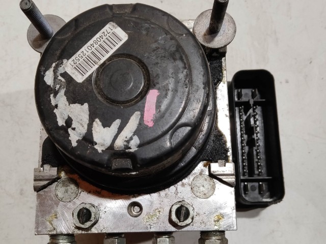 Toyota Yaris III. 2011-2014 Abs 89541-0D100 , 06.2102-2605.4, 44540-UD020