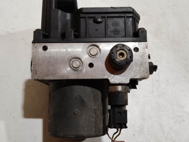 206591 Audi A4 B6 2000-2004 Abs 8E0614517 , 0265225048, a képen látható sérüléssel