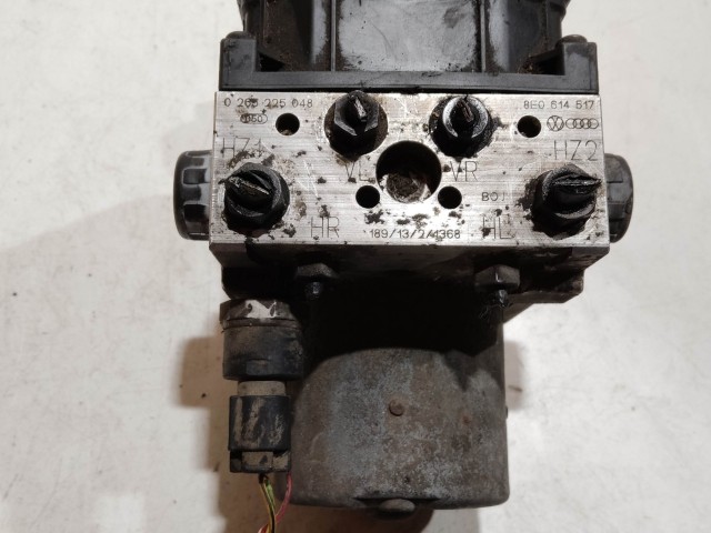 206591 Audi A4 B6 2000-2004 Abs 8E0614517 , 0265225048, a képen látható sérüléssel