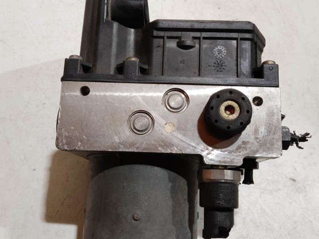 206663 Audi A4 B6 2000-2004 Abs 8E0614517 , 0265225048, a képen látható sérüléssel