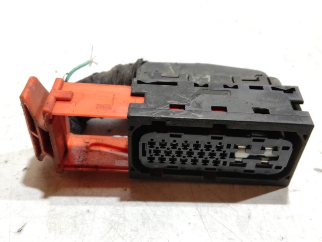 206852 Kia Carnival 2002-2006 Abs elektromos csatlakozó 5WY7114A, 0K56T437A0, BH60102400