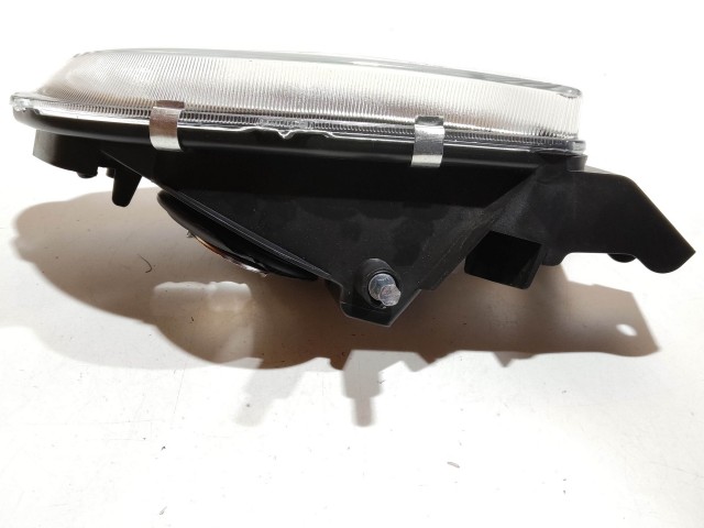 Fiat Tipo 2015- utángyártott új, jobb első ködlámpa 