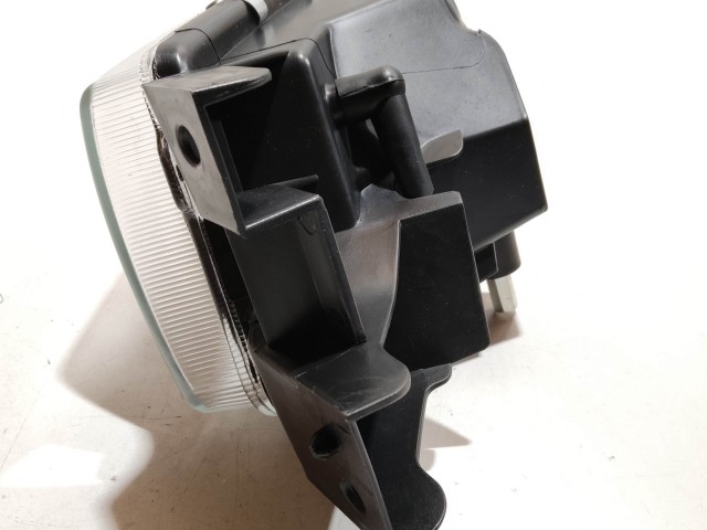 Fiat Tipo 2015- utángyártott új, jobb első ködlámpa 