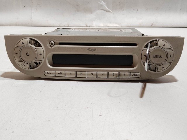 Fiat 500 2007-2015 Rádió használt Blaupunkt Cd-s, bézs