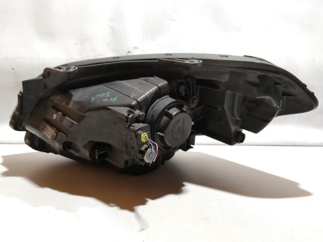 208022 Kia Soul 2009-2013 jobb első fényszóró 92102-2KXXX