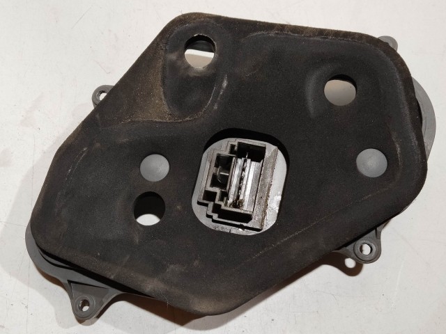 208027 Fiat Stilo 2001-2003 5 ajtós jobb hátsó lámpa Izzó foglalat (piros, fehér, piros)