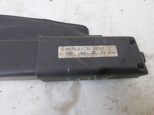 210832 Mercedes Benz A-Class (W168) 1997-2004 kalaptartó (csomagtér roló)