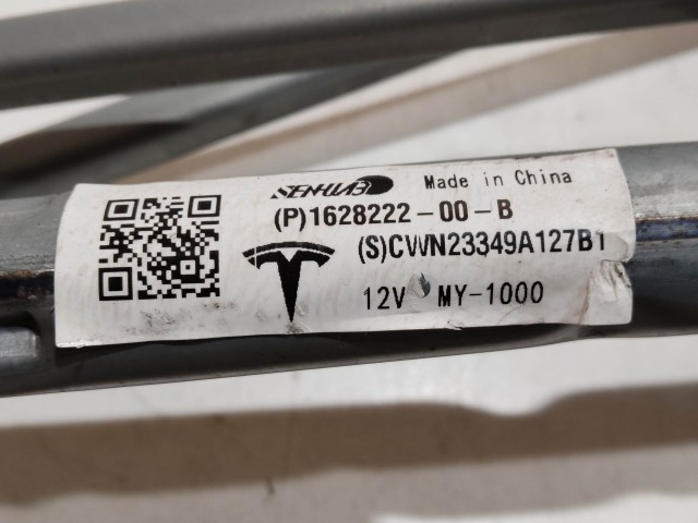 Tesla Model Y ablaktörlő motor mechanikával 1628222-00-B